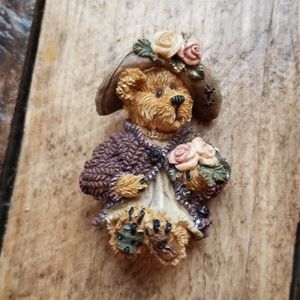Boyd's Bear pin